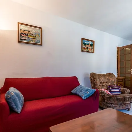 Apartamento Spacieux à Avec Piscine Partagée