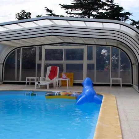 Spacieux A Avec Piscine Partagee Apartmán